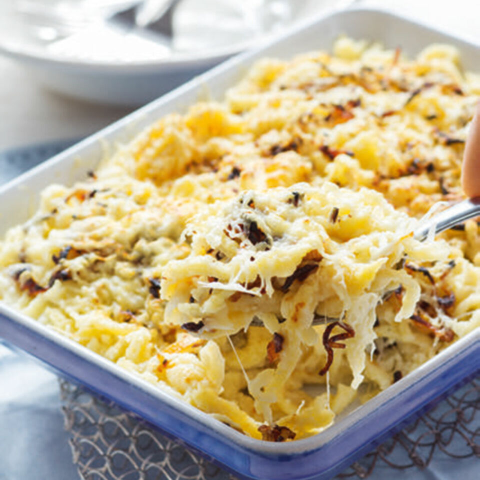 Allgäuer Käsespätzle Rezept | Küchengötter Allgäuer Käsespätzle Rezept | Küchengötter