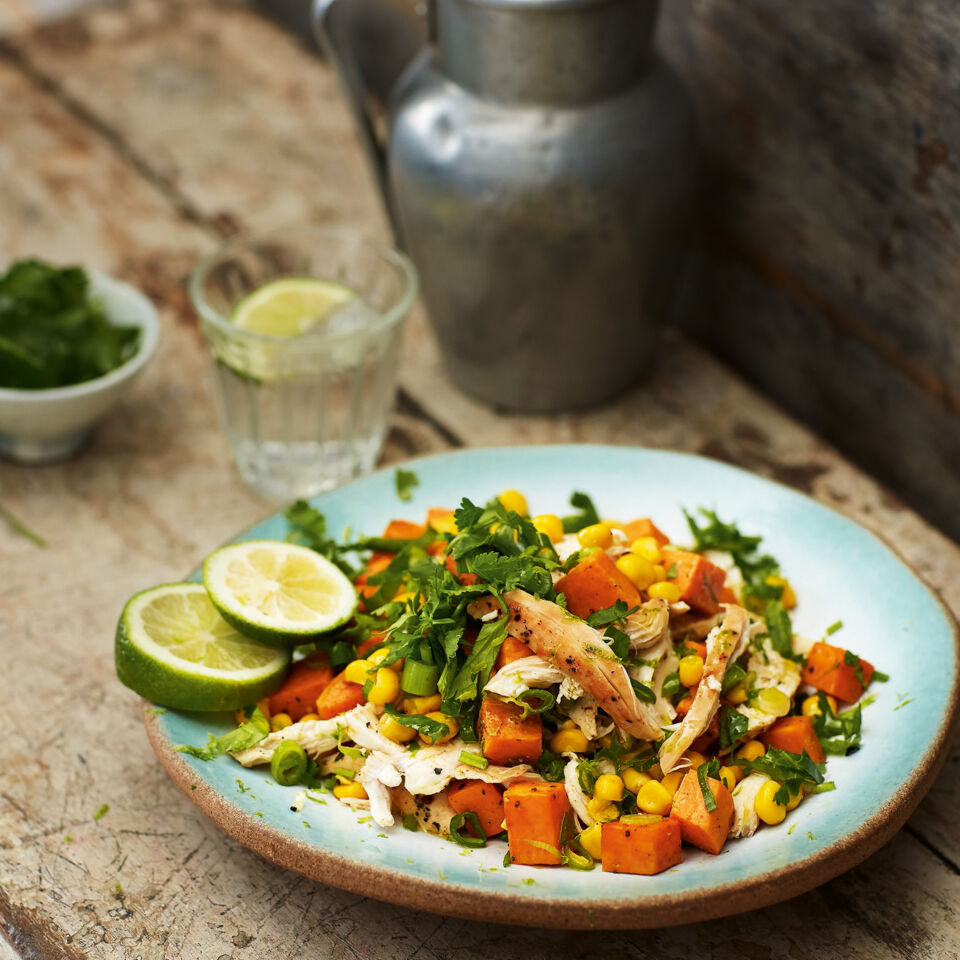 Cajun-Salat mit Hühnchen, Mais und Süßkartoffeln Rezept | Küchengötter Cajun-Salat mit Hühnchen, Mais und Süßkartoffeln Rezept | Küchengötter