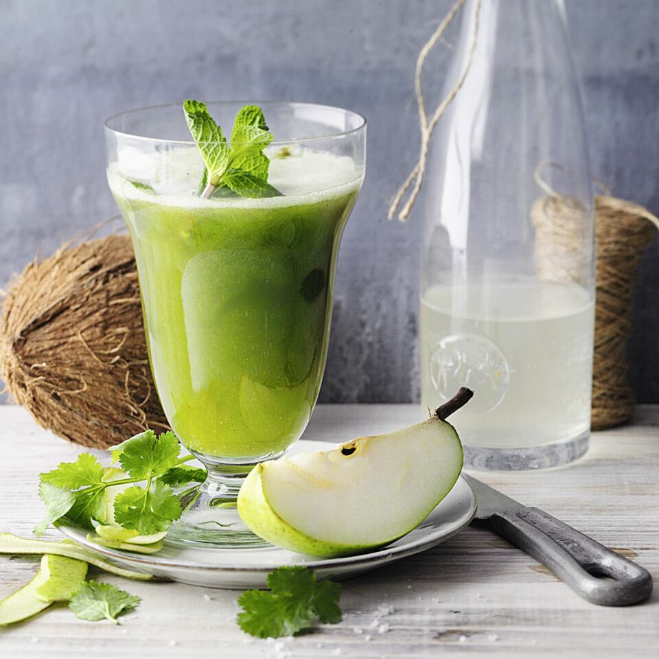 Grüner Shake mit Gurke und Ingwer (kalorienarm) Rezept | Küchengötter
