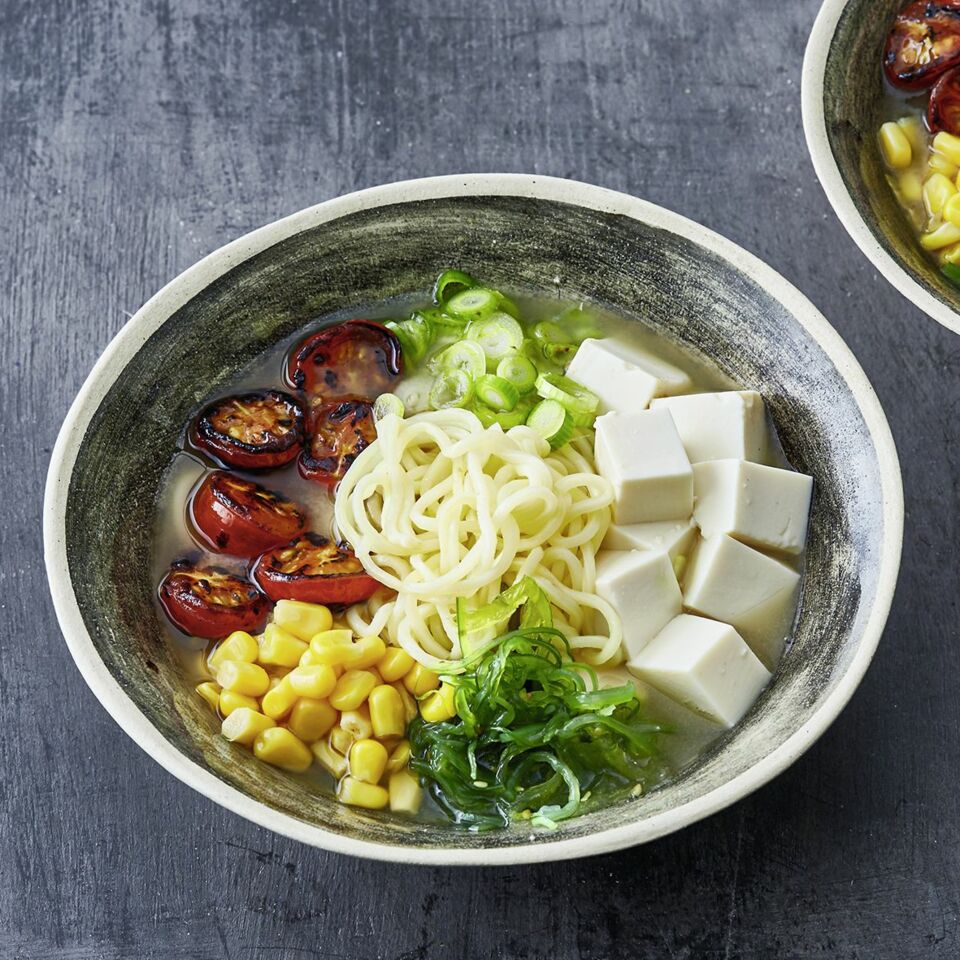 Ramen mit Tomate und Tofu