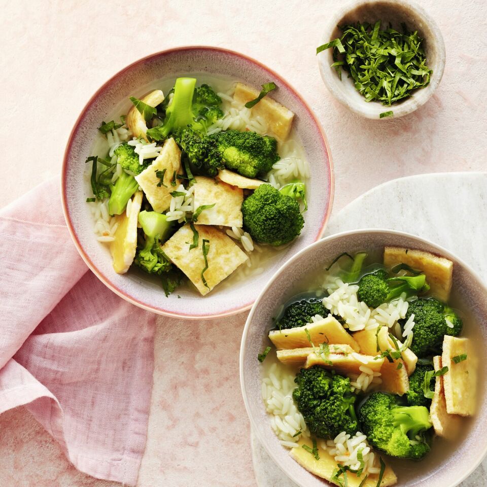 Brokkoli-Reis-Suppe mit Ei Rezept | Küchengötter Brokkoli-Reis-Suppe mit Ei Rezept | Küchengötter