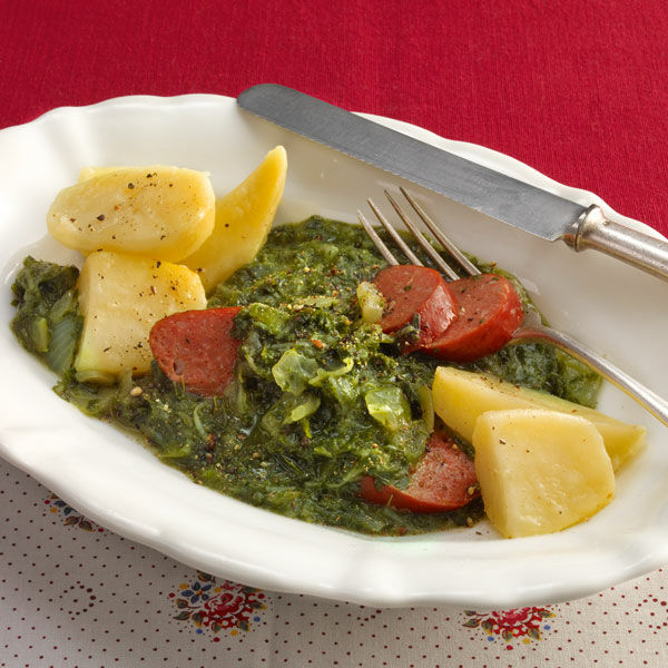 Grünkohl mit Cervelat Rezept | Küchengötter Grünkohl mit Cervelat Rezept | Küchengötter