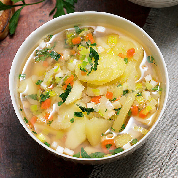 Kartoffelsuppe mit Speck oder Lachs Rezept | Küchengötter Kartoffelsuppe mit Speck oder Lachs Rezept | Küchengötter