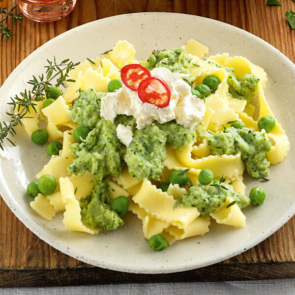 Bandnudeln mit Brokkoli Rezept | Küchengötter Bandnudeln mit Brokkoli Rezept | Küchengötter