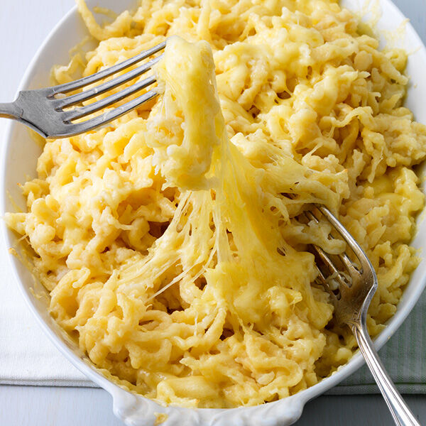 Allgäuer Käsespätzle Rezept | Küchengötter Allgäuer Käsespätzle Rezept | Küchengötter