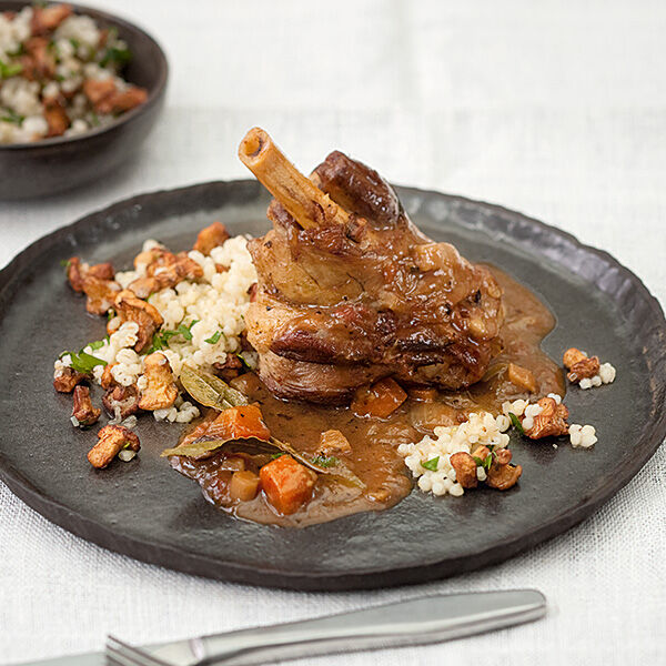 Lammhaxen mit Graupen Rezept | Küchengötter Lammhaxen mit Graupen Rezept | Küchengötter