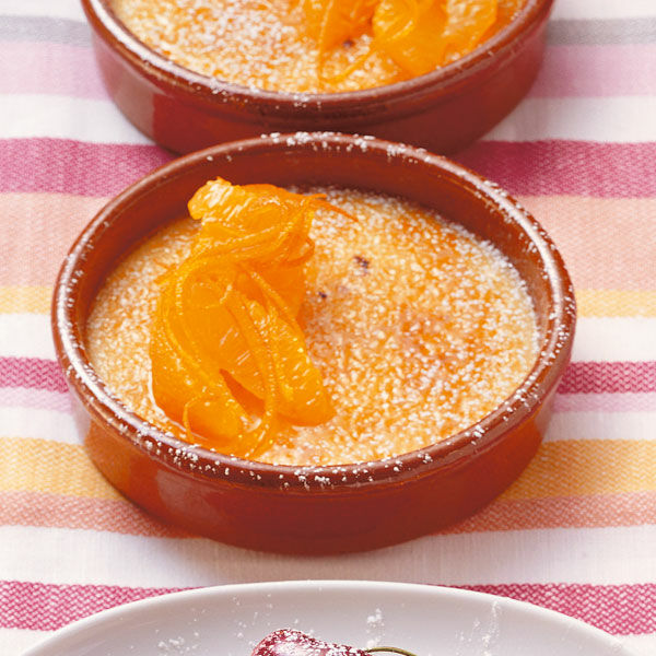 Katalanische Creme mit Orangen