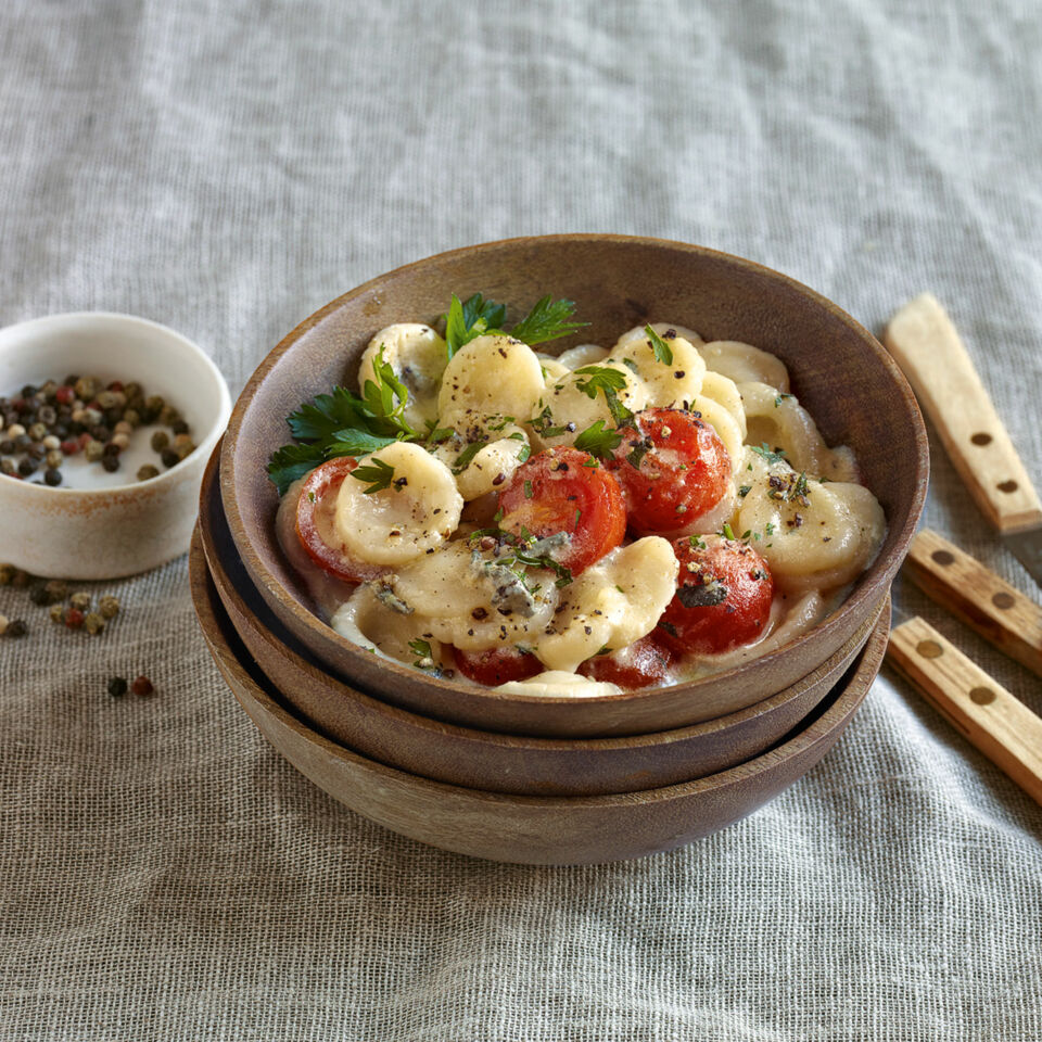 Vier-Käse-Sauce mit Tomaten Rezept | Küchengötter Vier-Käse-Sauce mit Tomaten Rezept | Küchengötter