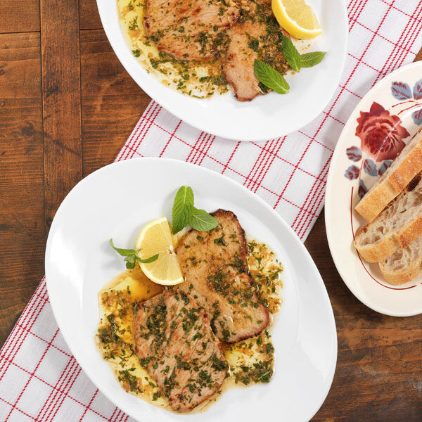 Kalbsschnitzel mit Minzbutter Rezept | Küchengötter
