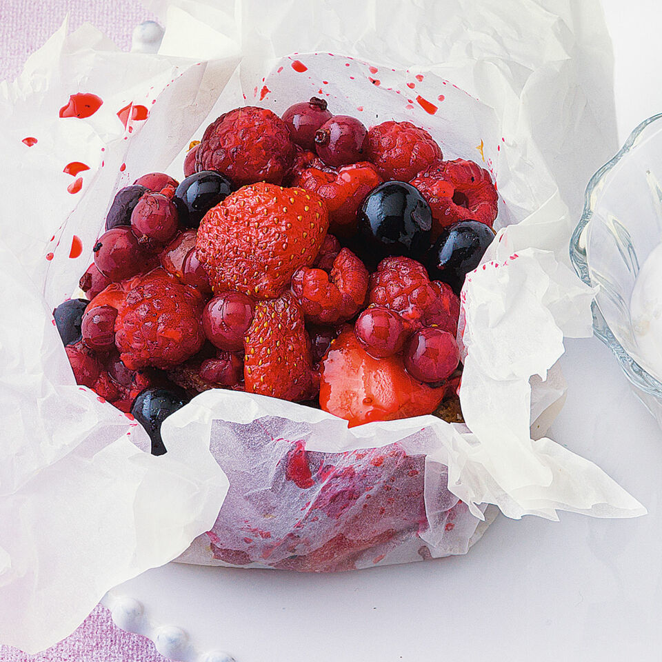 Beerentraum mit Schokosahne Rezept | Küchengötter Beerentraum mit Schokosahne Rezept | Küchengötter