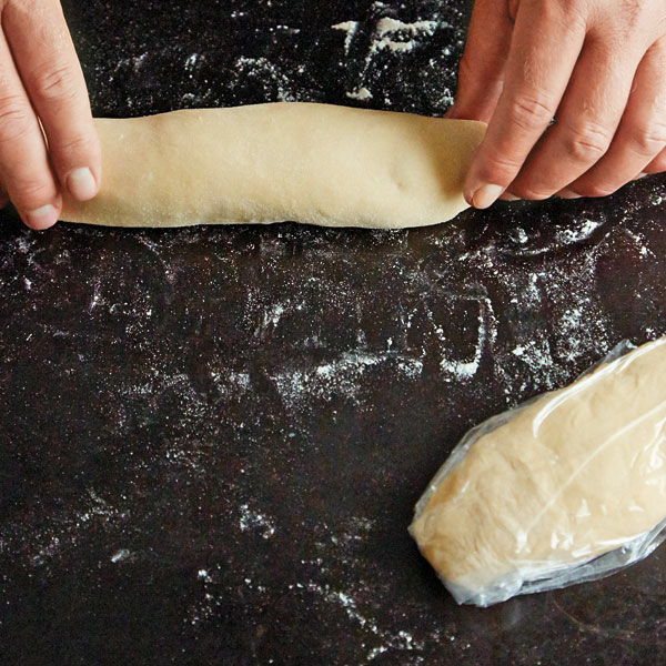 Grundrezept Strudelteig Rezept | Küchengötter Grundrezept Strudelteig Rezept | Küchengötter