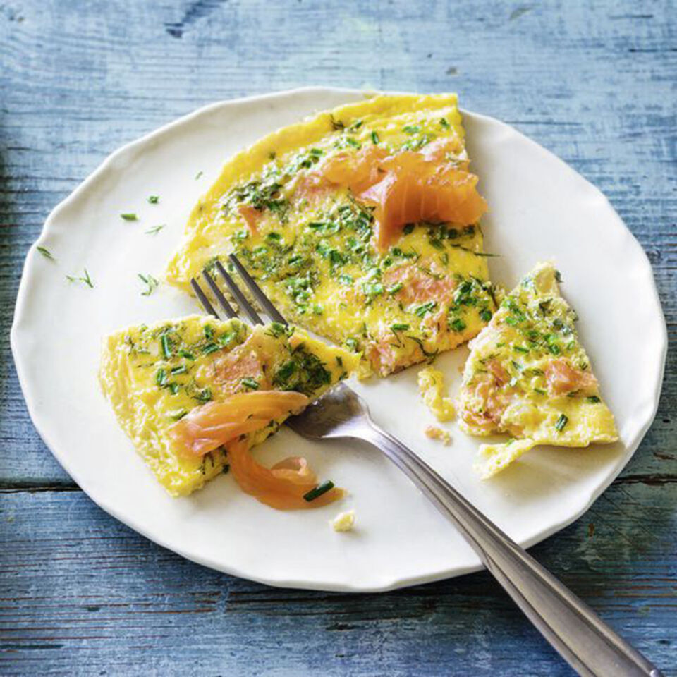 Omelette mit Lachs Rezept | Küchengötter