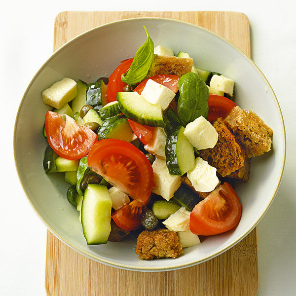 Tomaten-Brot-Salat Rezept | Küchengötter