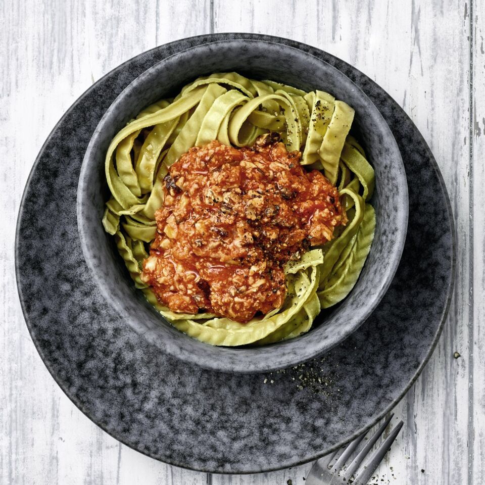 Bolognese mit Edamame-Nudeln | Rezept für den Thermomix | Küchengötter
