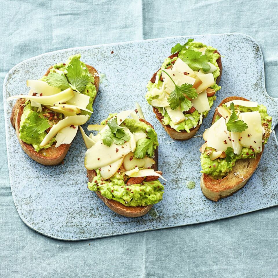Avocado-Bruschetta Rezept | Küchengötter Avocado-Bruschetta Rezept | Küchengötter