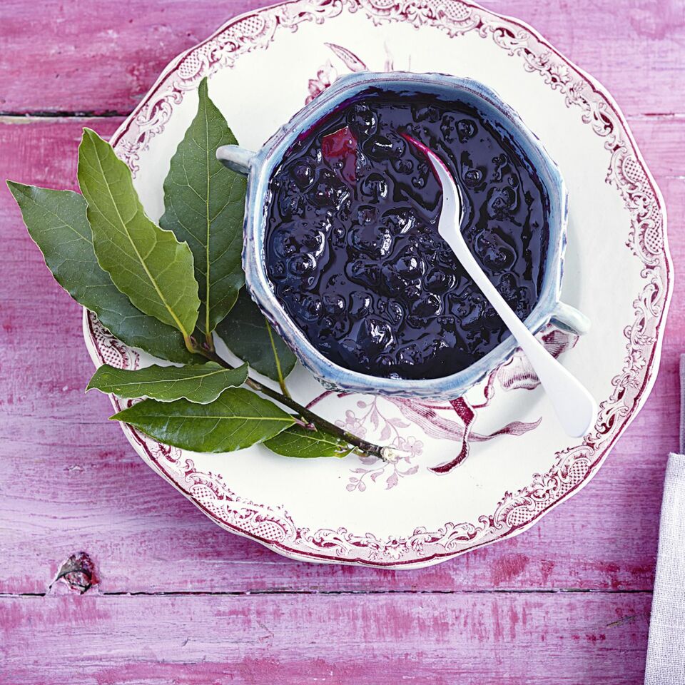 Schwarze Johannisbeerkonfiture Mit Lorbeer Rezept Kuchengotter