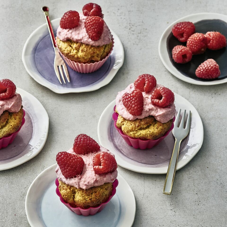 Zous Geburtstags-Cupcakes 
mit pinker Creme