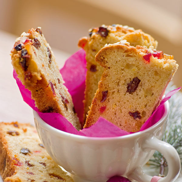 Englischer Teekuchen mit kandierten Kirschen Rezept | Küchengötter