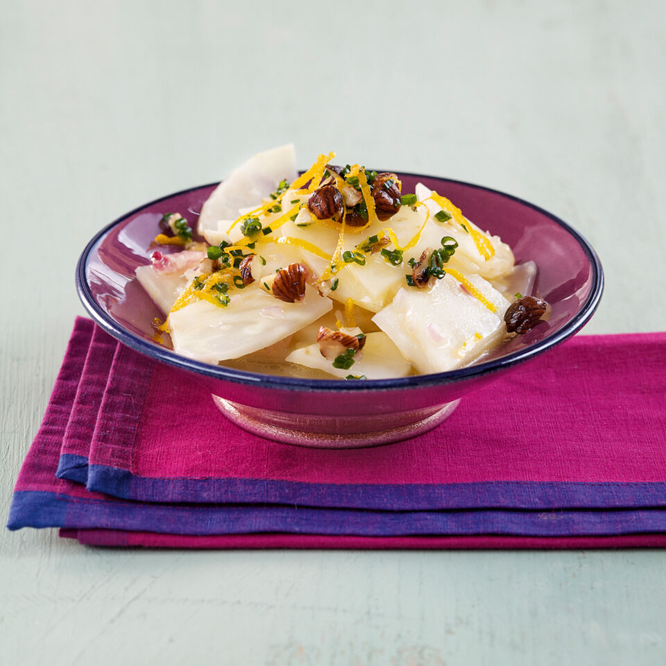 Selleriesalat mit Orangen Rezept | Küchengötter Selleriesalat mit Orangen Rezept | Küchengötter