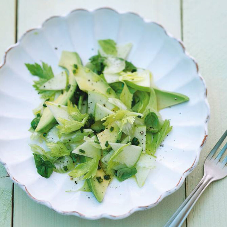 Apfel-Avocado-Salat mit Limetten-Honig-Dressing Rezept | Küchengötter