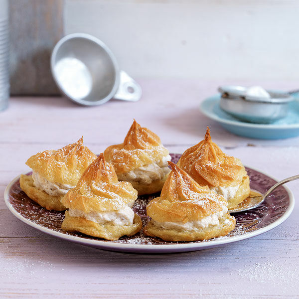 Vegane Sahne-Windbeutel Rezept | Küchengötter Vegane Sahne-Windbeutel Rezept | Küchengötter