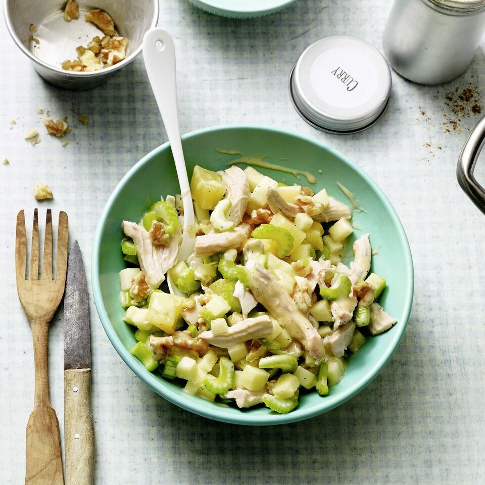 Paleo Apfel-Sellerie-Salat mit Huhn Rezept | Küchengötter