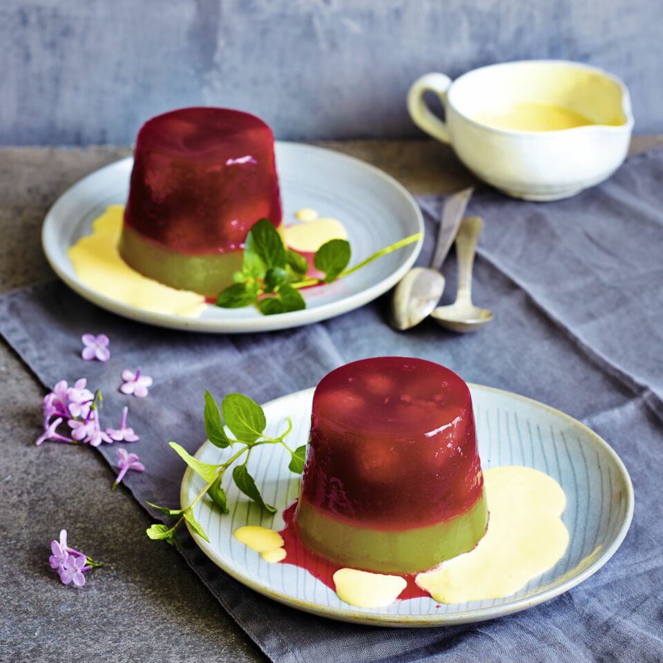 Rote und grüne Grütze mit Vanillesauce | Low Carb Rezept | Küchengötter Rote und grüne Grütze mit Vanillesauce | Low Carb Rezept | Küchengötter