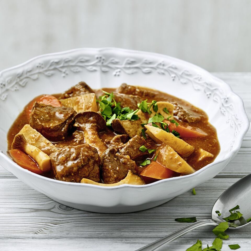 Wild-Schmortopf mit Kohlrabi I Rezept für den Thermomix | Küchengötter Wild-Schmortopf mit Kohlrabi I Rezept für den Thermomix | Küchengötter