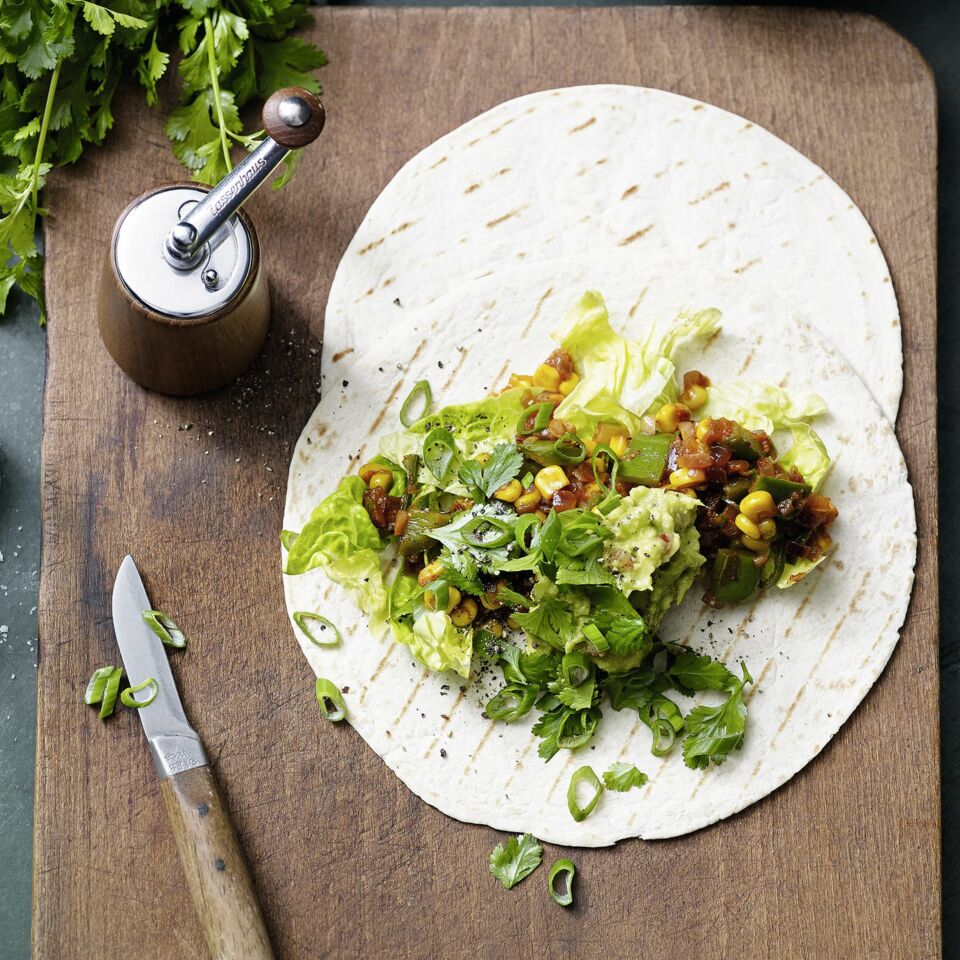 Vegane Tacos mit Paprika-Mais-Füllung Rezept | Küchengötter Vegane Tacos mit Paprika-Mais-Füllung Rezept | Küchengötter