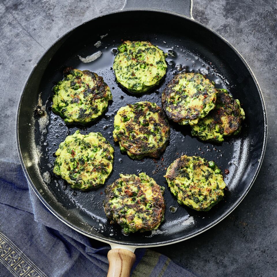 Kartoffelplätzchen mit Erbsen Rezept | Küchengötter Kartoffelplätzchen mit Erbsen Rezept | Küchengötter