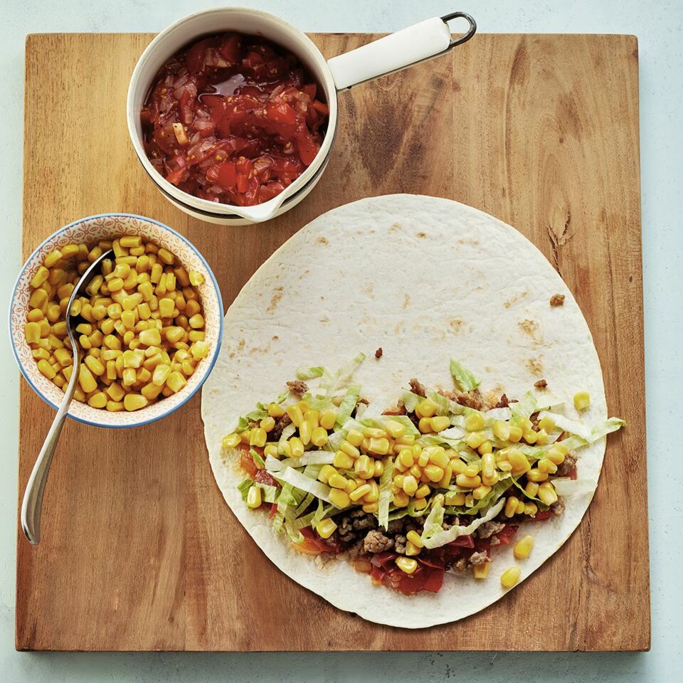 Mais-Hackfleisch-Wraps mit Salsa Rezept | Küchengötter Mais-Hackfleisch-Wraps mit Salsa Rezept | Küchengötter