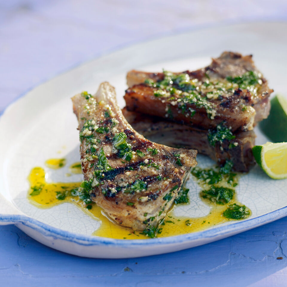 Lammkoteletts mit Joghurt-Mandel-Marinade Rezept | Küchengötter Lammkoteletts mit Joghurt-Mandel-Marinade Rezept | Küchengötter