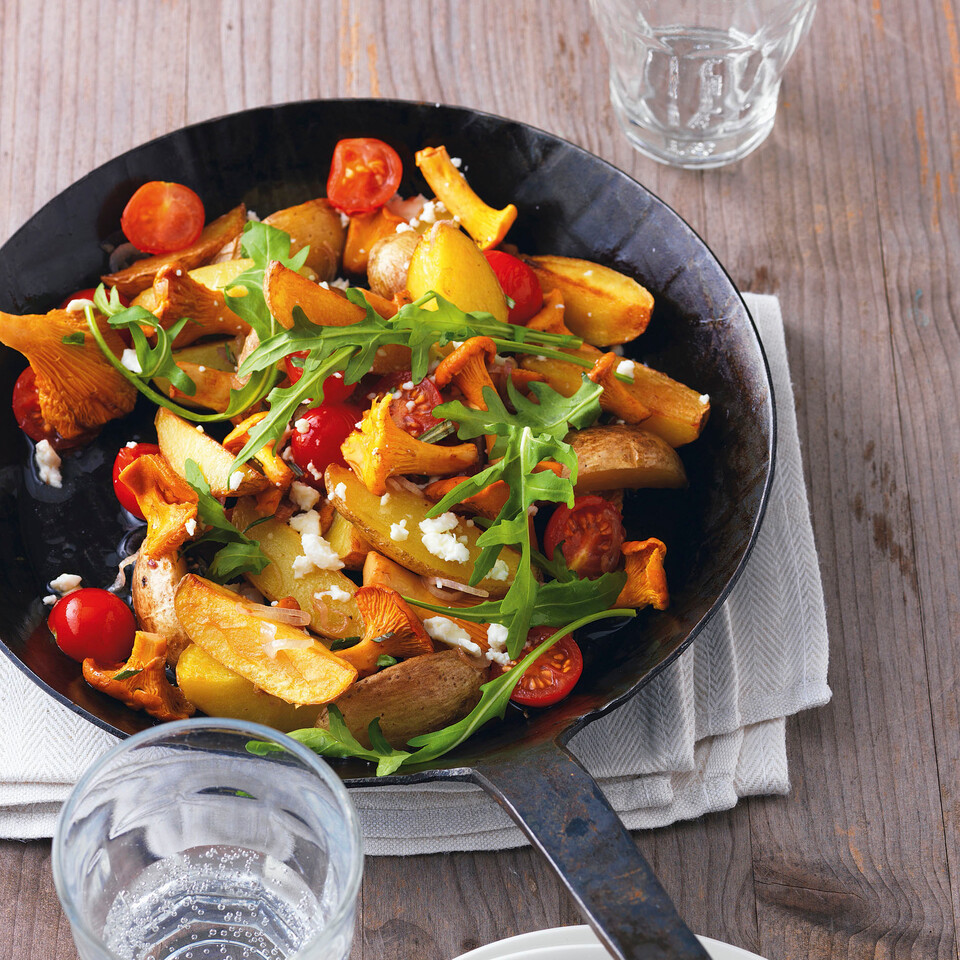 Schnelle Kartoffelpfanne mit Pilzen Rezept | Küchengötter Schnelle Kartoffelpfanne mit Pilzen Rezept | Küchengötter