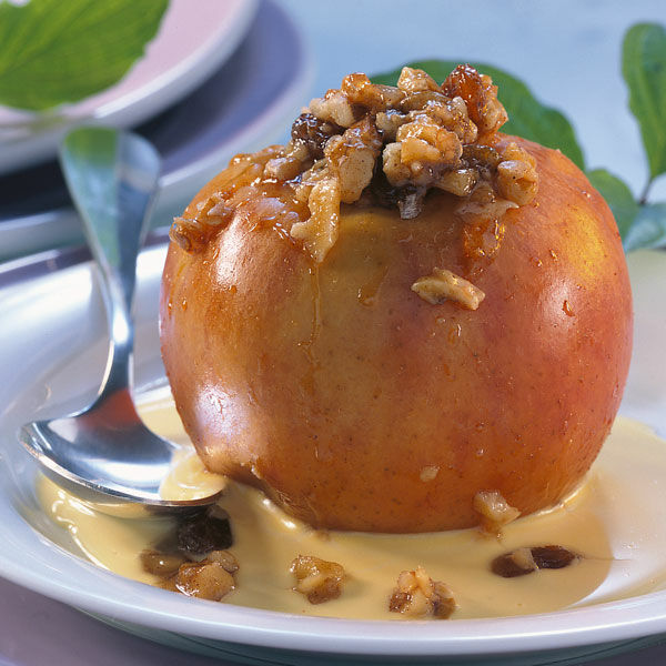 Bratäpfel mit Walnüssen Rezept | Küchengötter Bratäpfel mit Walnüssen Rezept | Küchengötter