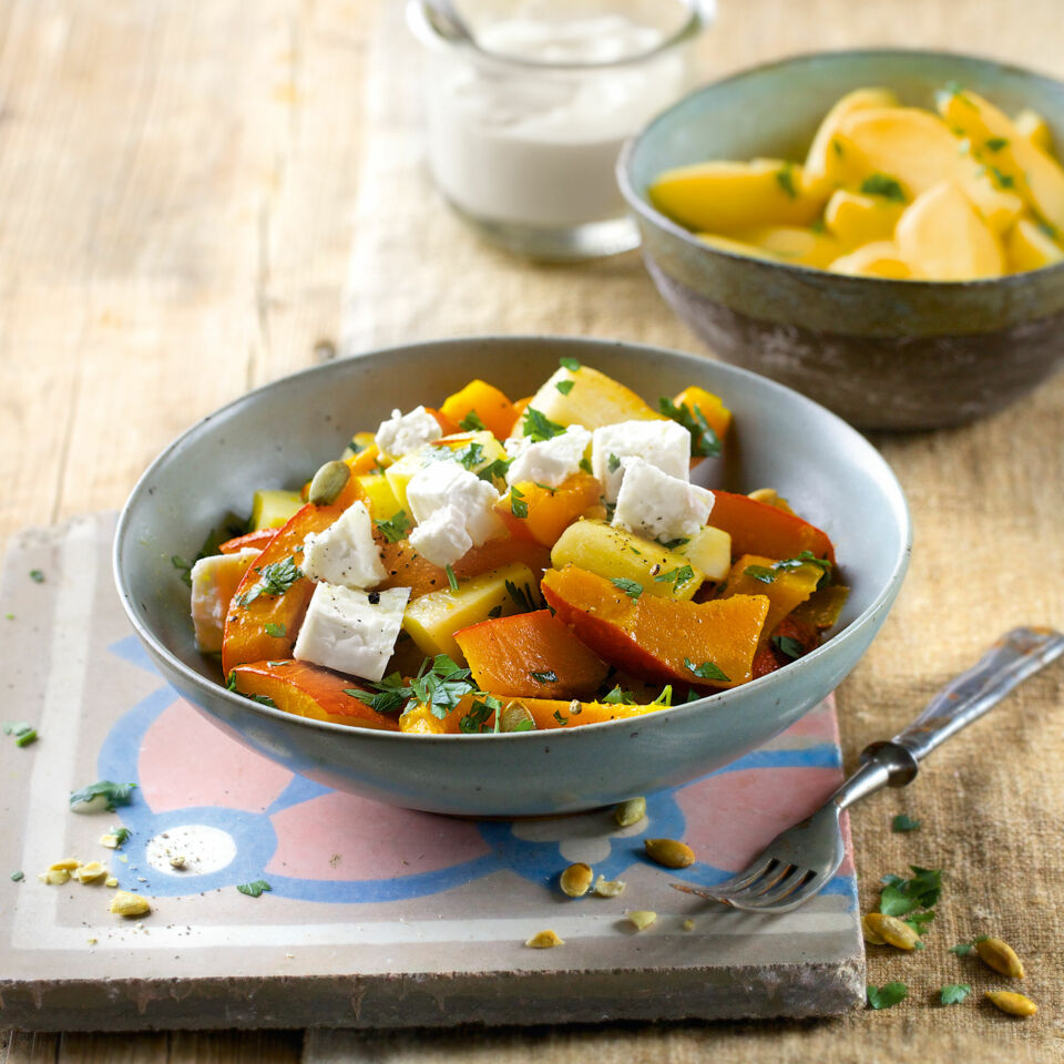 Kürbis-Kartoffel-Ragout mit Schafskäse Rezept | Küchengötter Kürbis-Kartoffel-Ragout mit Schafskäse Rezept | Küchengötter