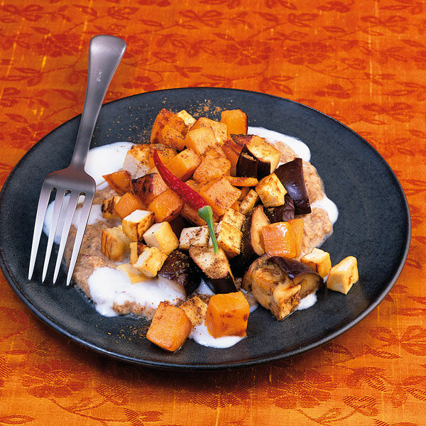 Tofu-Korma mit Auberginen und Süßkartoffeln