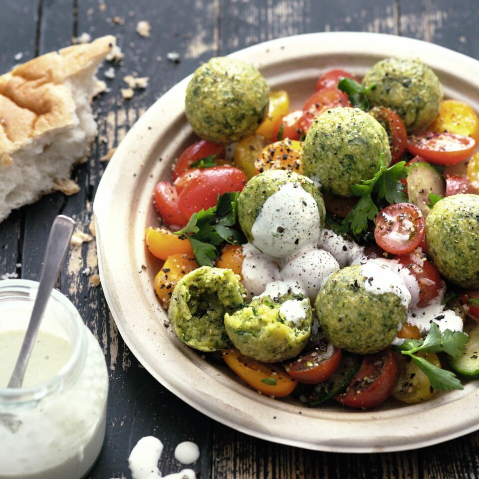 Bärlauch-Spinat-Falafel-Bowl Rezept | Küchengötter