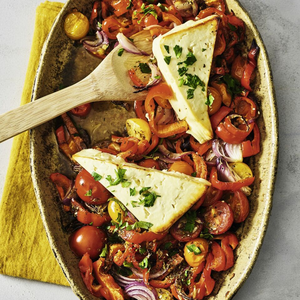 Tomaten-Paprika-Gemüse mit Feta Rezept | Küchengötter