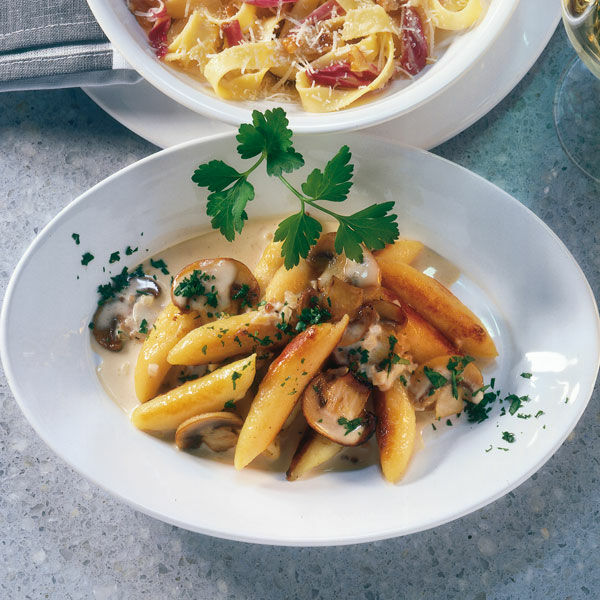 Schupfnudeln mit Pilzen Rezept | Küchengötter Schupfnudeln mit Pilzen Rezept | Küchengötter