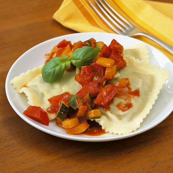 Maultaschen mit Paprikagemüse Rezept | Küchengötter Maultaschen mit Paprikagemüse Rezept | Küchengötter