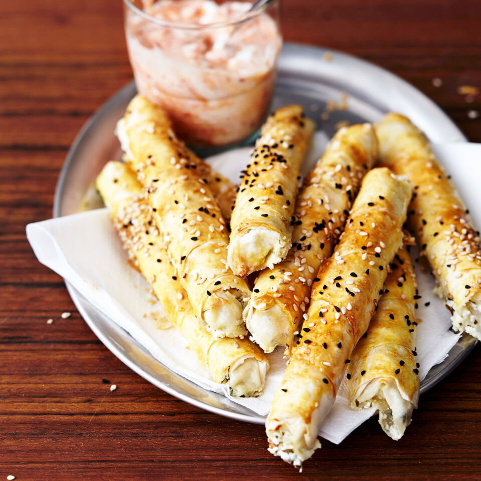 Knusprige Börek mit Feta Rezept | Küchengötter Knusprige Börek mit Feta Rezept | Küchengötter
