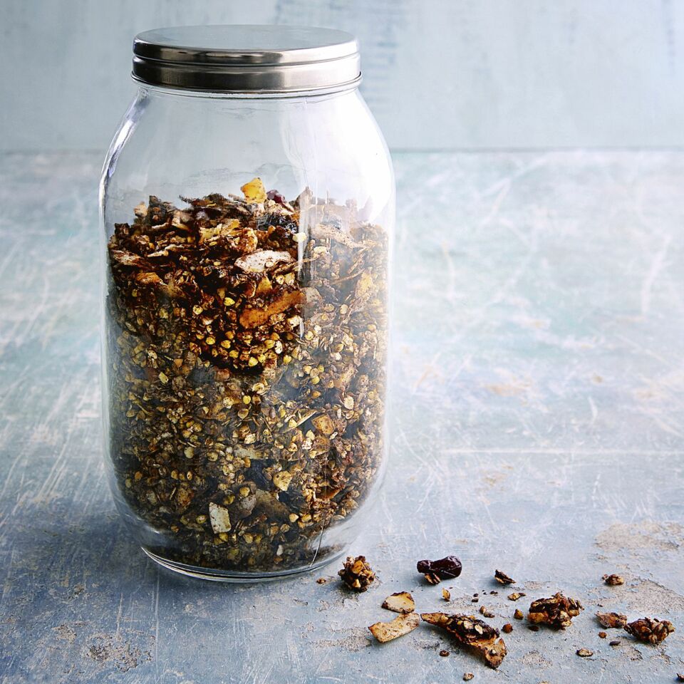 Schoko-Granola – Schokoladen-Knusper-Müsli Rezept | Küchengötter Schoko-Granola – Schokoladen-Knusper-Müsli Rezept | Küchengötter