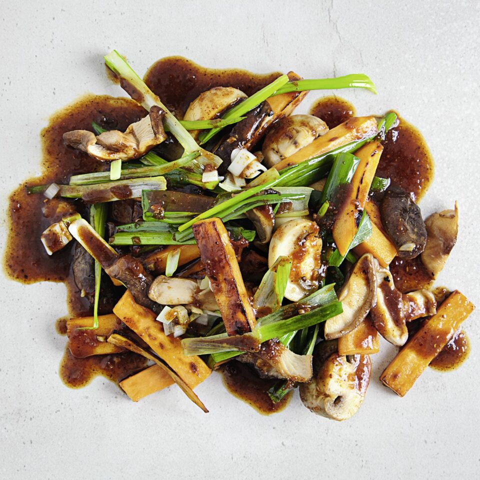 Pilzpfanne mit Süßkartoffeln Rezept | Küchengötter