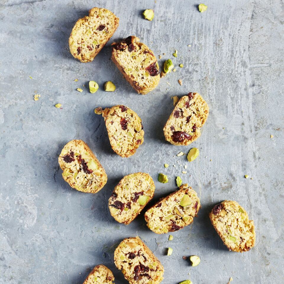 Pistazien-Cranberry-Cantuccini Rezept | Küchengötter Pistazien-Cranberry-Cantuccini Rezept | Küchengötter