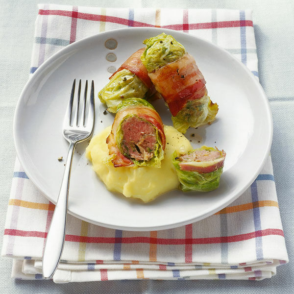 Wirsingrouladen mit Lammhack Rezept | Küchengötter Wirsingrouladen mit Lammhack Rezept | Küchengötter