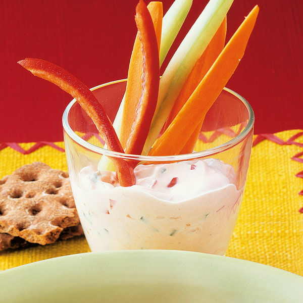 Rohkost mit Quark-Dip Rezept | Küchengötter Rohkost mit Quark-Dip Rezept | Küchengötter