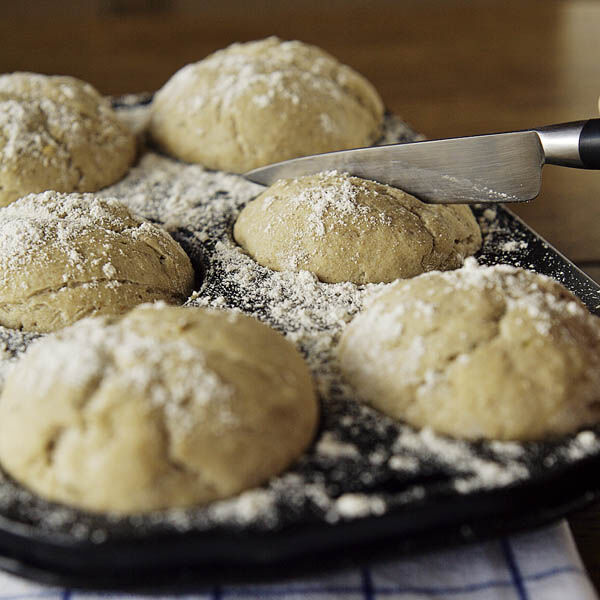 Roggenbrot-Muffins mit Rosmarin und Knoblauch