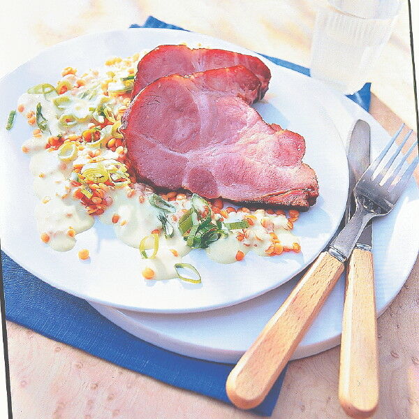 Kasseler mit Honig-Senf-Linsen Rezept | Küchengötter Kasseler mit Honig-Senf-Linsen Rezept | Küchengötter