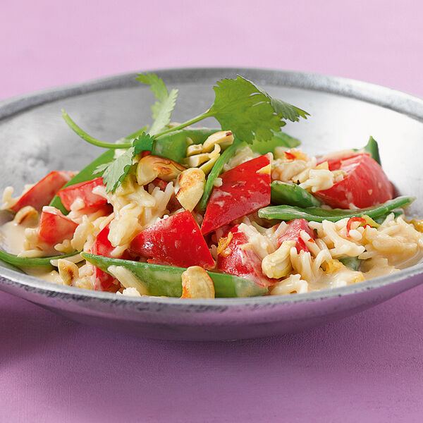 Asiatisches Gemüse in Erdnuss-Kokos-Sauce Rezept | Küchengötter Asiatisches Gemüse in Erdnuss-Kokos-Sauce Rezept | Küchengötter