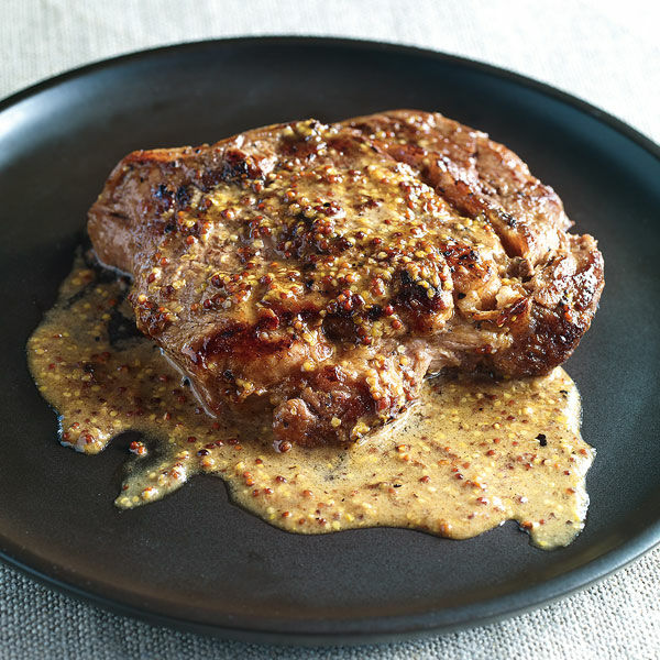 Kalbsschnitzel und Senfsauce